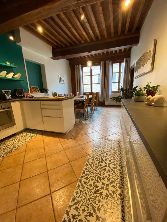 Vaste Appartement Centre Historique De Доль Экстерьер фото